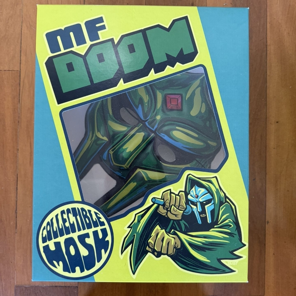 Limited Edition MF DOOM Collectible Mask - Picture 2 of 3